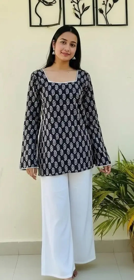 Black Floral Printed Cotton Casual Kurti Top for Women